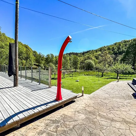 Сasa de vacaciones Acogedora Casa De 3 En *