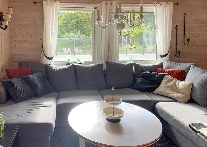 3 Bedroom Cozy In Дом отдыха *