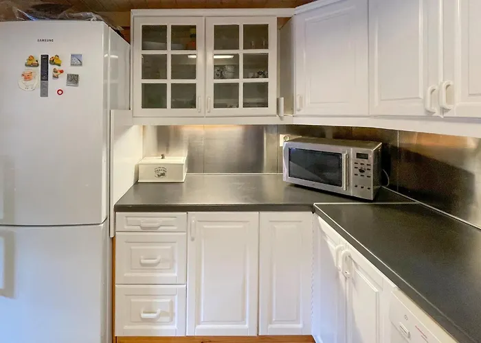 3 Bedroom Cozy In